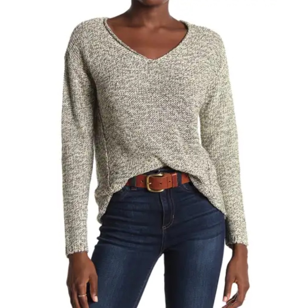 NWT V-Neck Elbow Patch Tunic Sweater